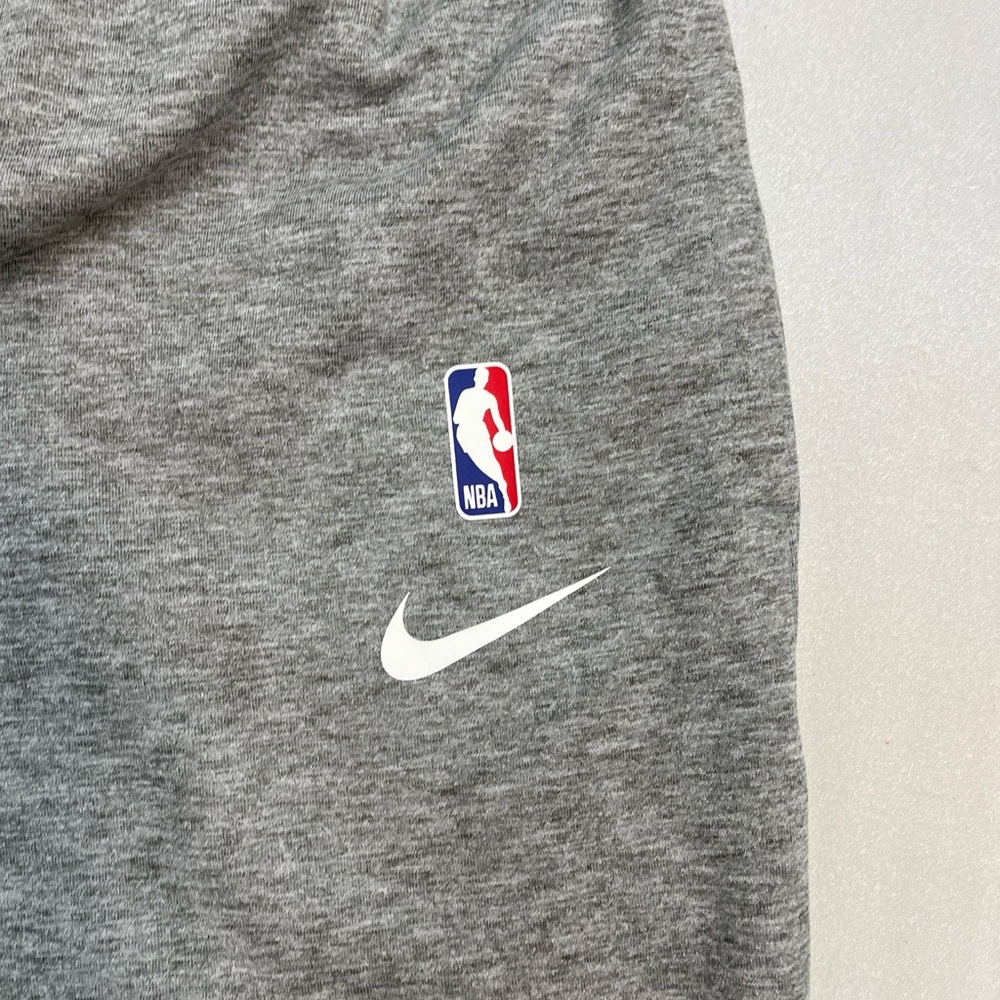 Nike NBA Portland Trailblazers Practice Shorts - Picture 2 of 5